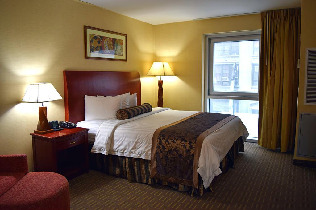 Wingate By Wyndham Manhattan Midtown Ню Йорк Екстериор снимка