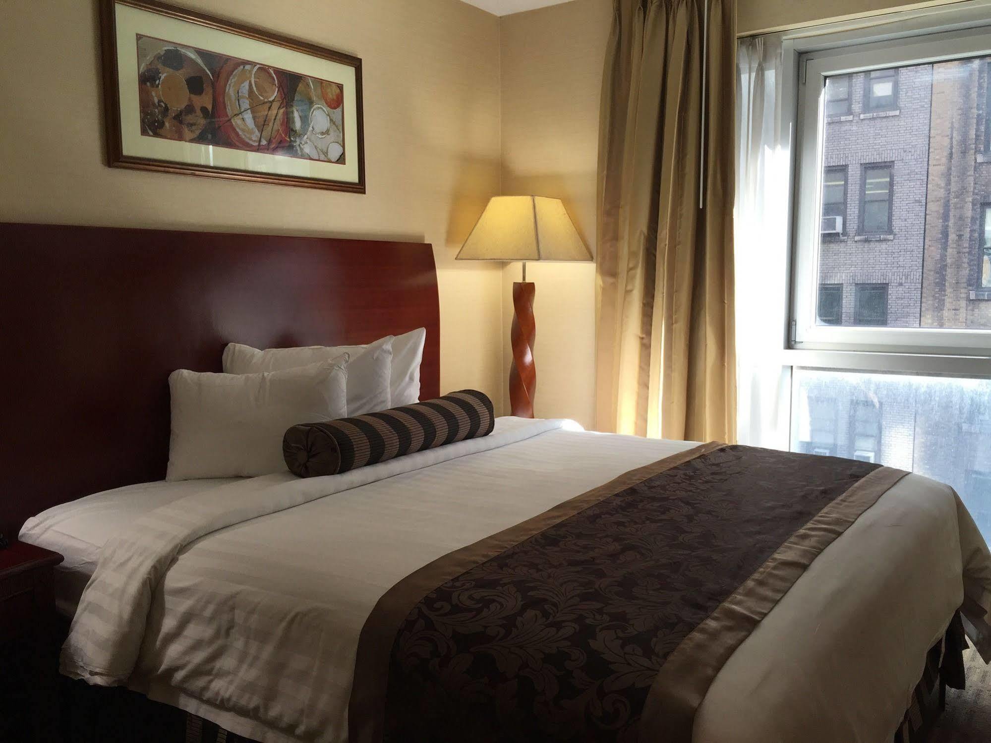 Wingate By Wyndham Manhattan Midtown Ню Йорк Екстериор снимка